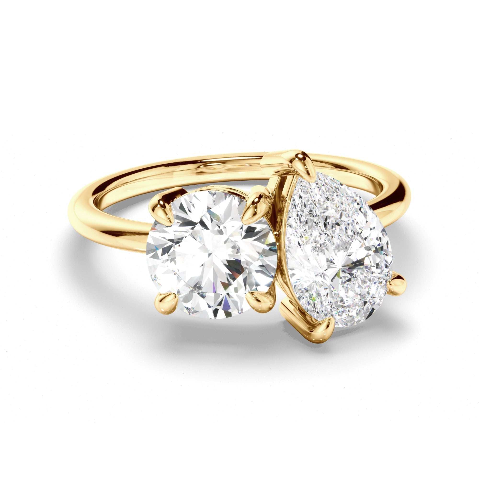 Round Brilliant & Pear Cut Diamond Toi et Moi Engagement Ring